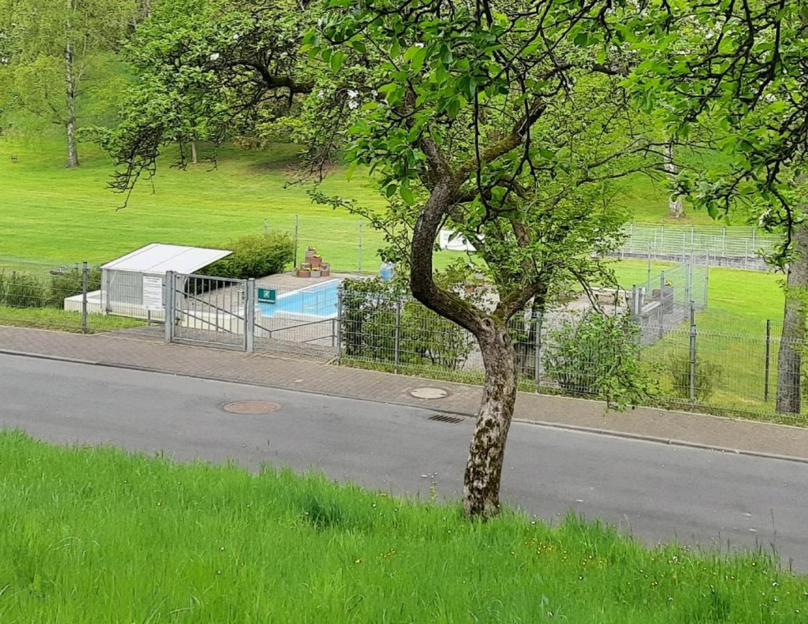 Ferienwohnung Rhododendron - Natur Pur Am Highwalk Rotenburg an der Fulda Bagian luar foto